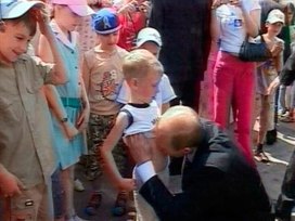 putin-boy-kiss